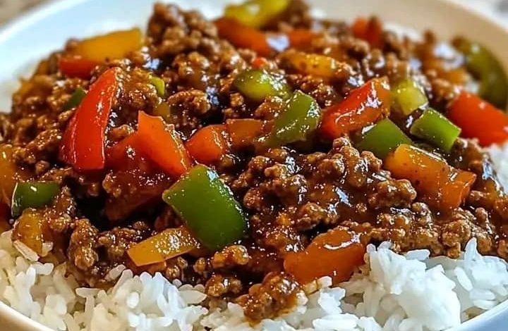 Savory Ground Beef and Bell Pepper Stir Fry Over Steamed Rice