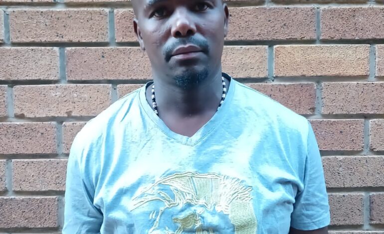 HAWKS ARRESTED SUSPECT FOR R423 000 FRAUD 